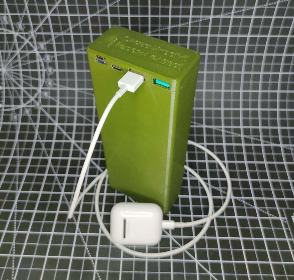 Повербанк айфон (повербанк для дома) 60000mAh 60Аг повербанк для роутера ULTRA PowerBank BataFly (222Wh)