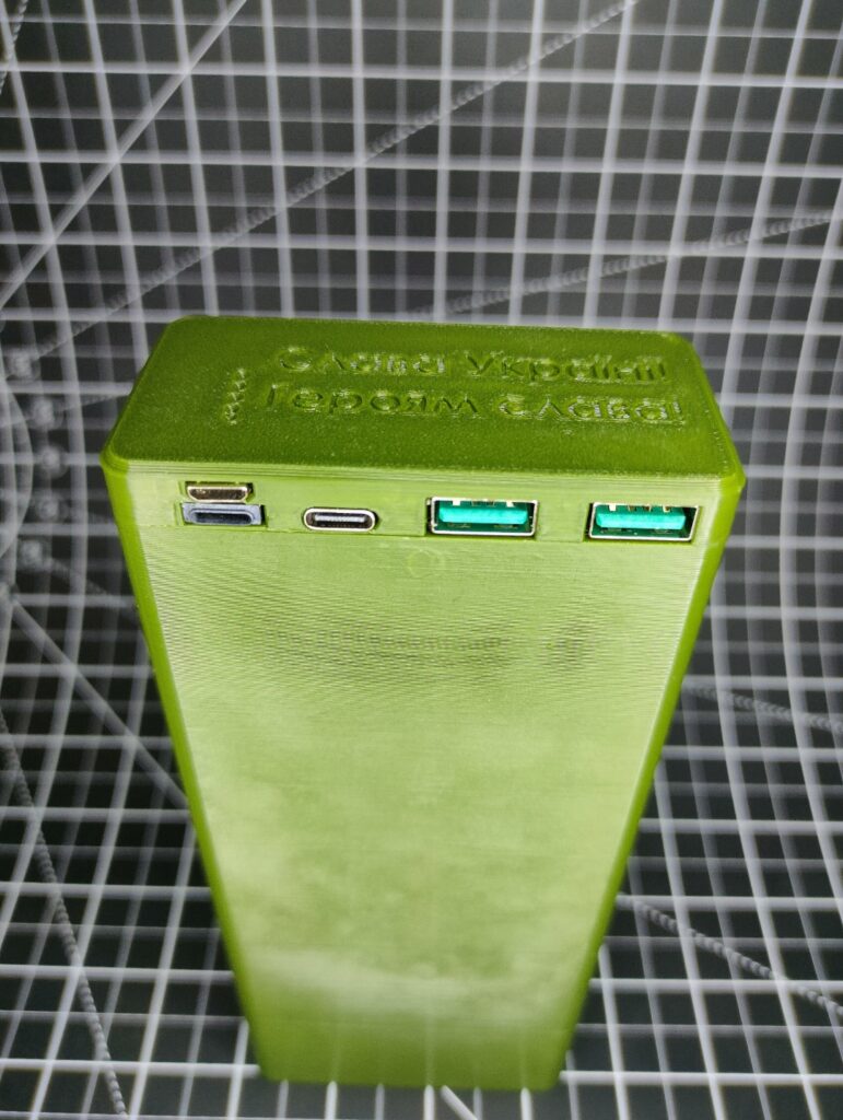 Повербанк великий (Повербанк для айфона 13) Повербанк 60000mAh 60Аг для роутера ULTRA PowerBank BataFly (222Wh)